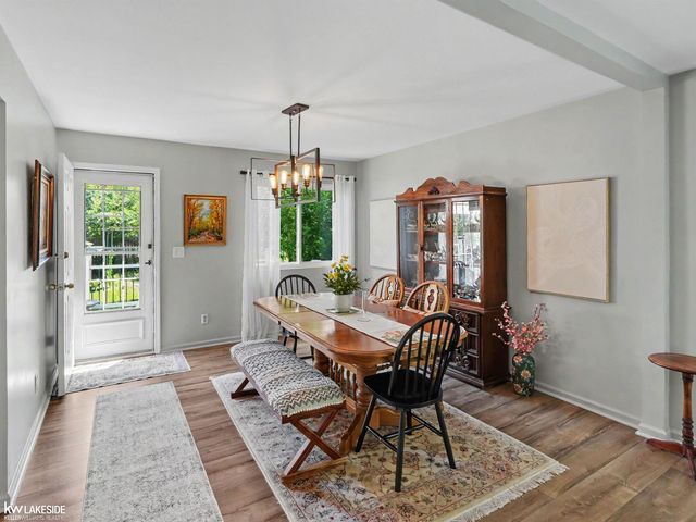 2747 Southlawn Street, Ypsilanti, MI 48197