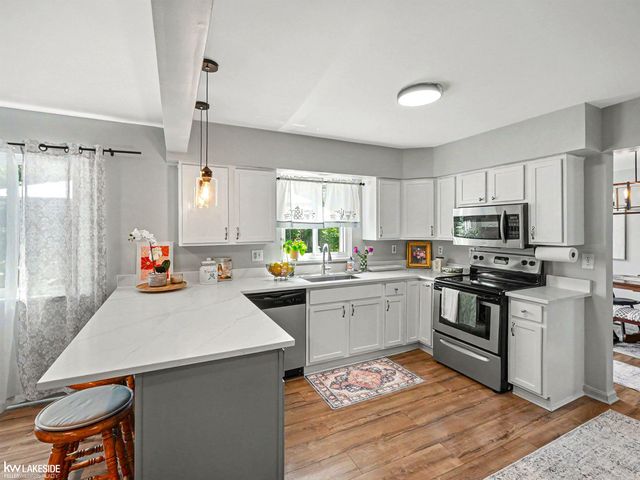 2747 Southlawn Street, Ypsilanti, MI 48197