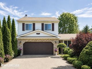 2747 Southlawn Street, Ypsilanti, MI 48197