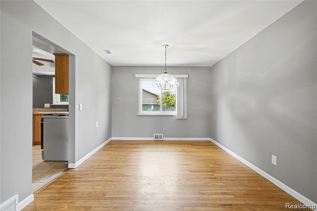 29305 Bon Mar Drive, Warren, MI 48088