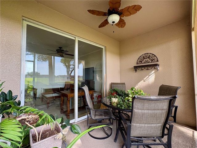 2710 Cypress Trace CIR 3018, Naples, FL 34119