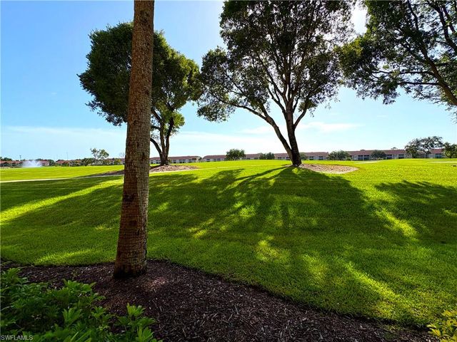 2710 Cypress Trace CIR 3018, Naples, FL 34119
