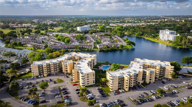 6475 W Oakland Park Blvd 505, Lauderhill, FL 33313