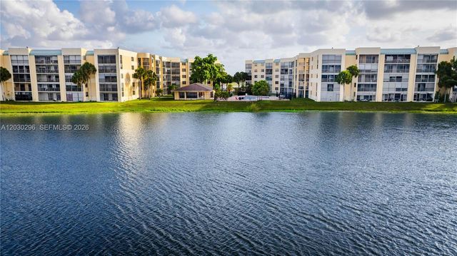 6475 W Oakland Park Blvd 505, Lauderhill, FL 33313