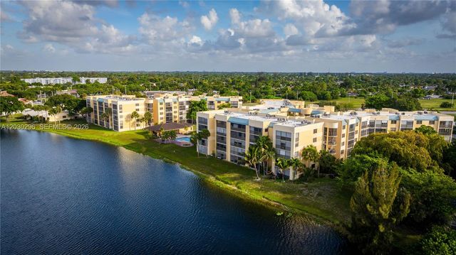 6475 W Oakland Park Blvd 505, Lauderhill, FL 33313