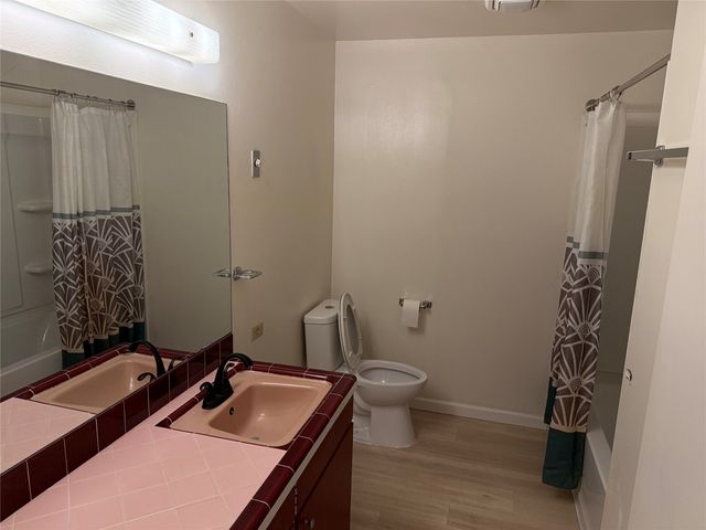 15109 SE Newport Way, Bellevue, WA 98006