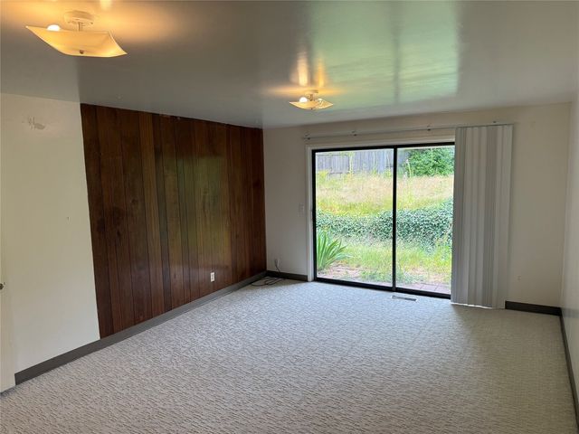15109 SE Newport Way, Bellevue, WA 98006