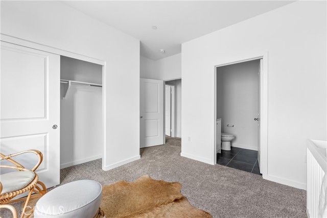 9429 N Sepulveda Blvd. 3, North Hills (los Angeles), CA 91343