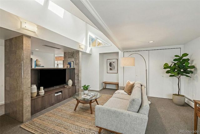 3130 S Monroe Street, Denver, CO 80210