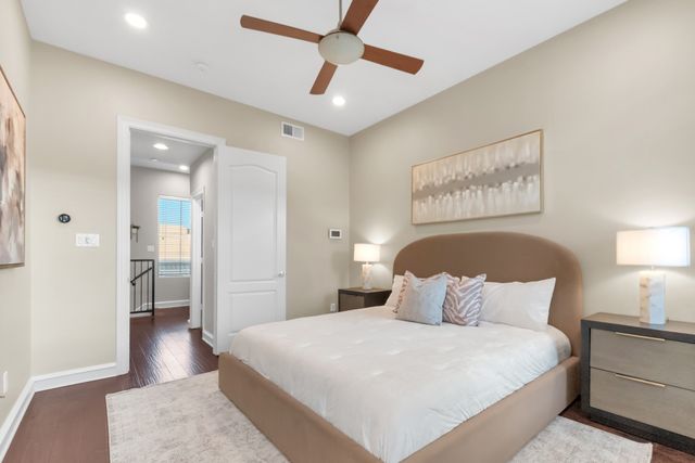 2100 N Fithugh Avenue K, Dallas, TX 75204
