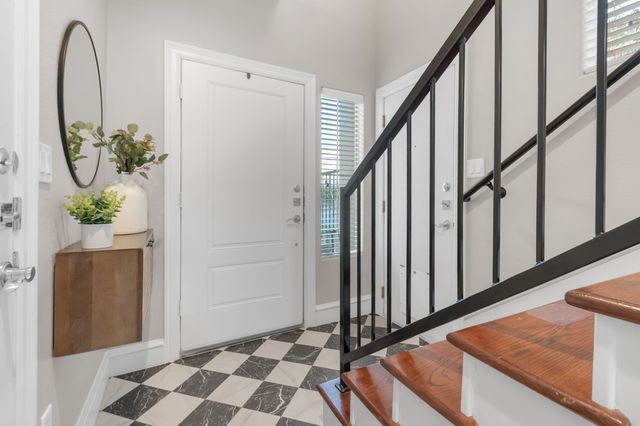 2100 N Fithugh Avenue K, Dallas, TX 75204