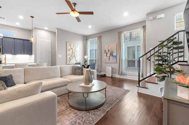 2100 N Fithugh Avenue K, Dallas, TX 75204