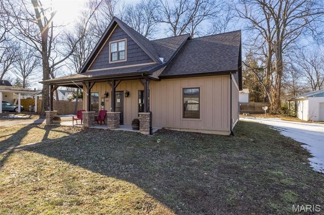 511 S A Street, Farmington, MO 63640