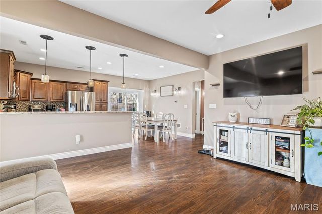 511 S A Street, Farmington, MO 63640