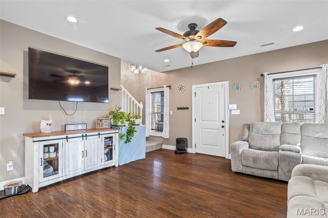 511 S A Street, Farmington, MO 63640