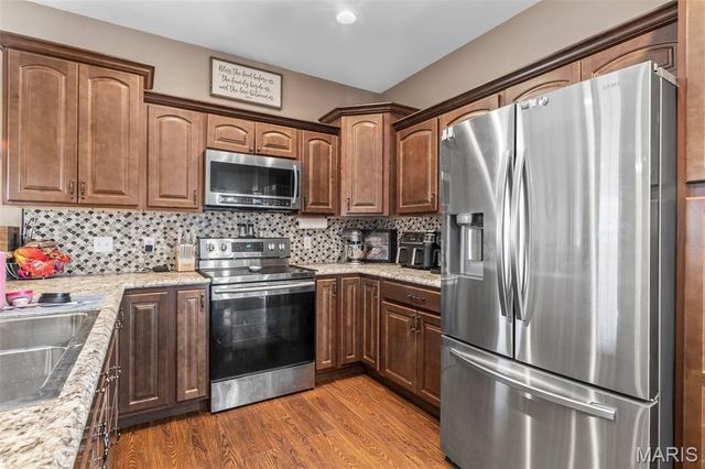 511 S A Street, Farmington, MO 63640