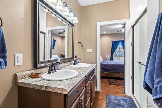 511 S A Street, Farmington, MO 63640