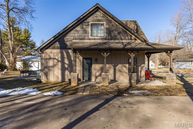 511 S A Street, Farmington, MO 63640