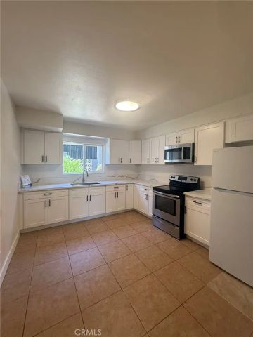 2018 Las Vegas 8, Pomona, CA 91767
