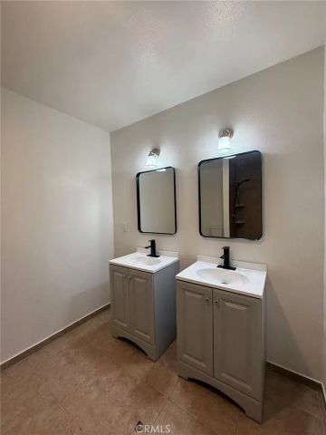 2018 Las Vegas 8, Pomona, CA 91767