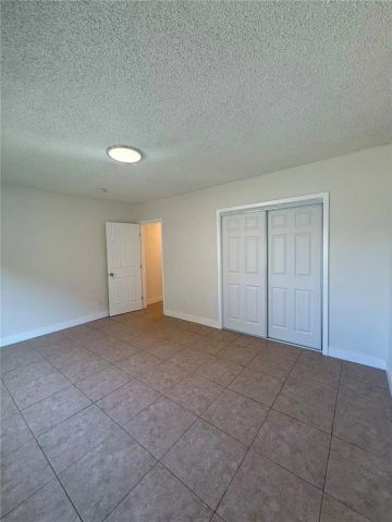 2018 Las Vegas 8, Pomona, CA 91767