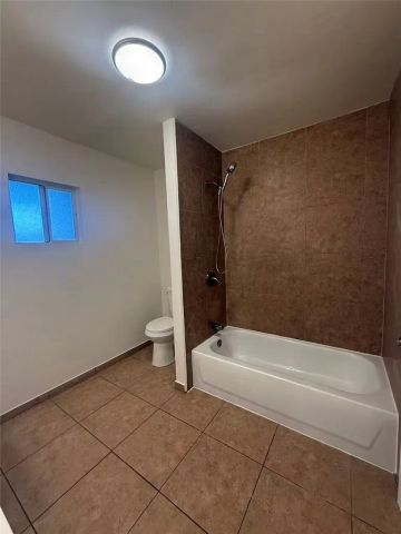2018 Las Vegas 8, Pomona, CA 91767