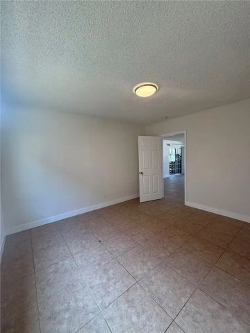 2018 Las Vegas 8, Pomona, CA 91767