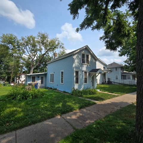 1025 Mclean Avenue, Saint Paul, MN 55106
