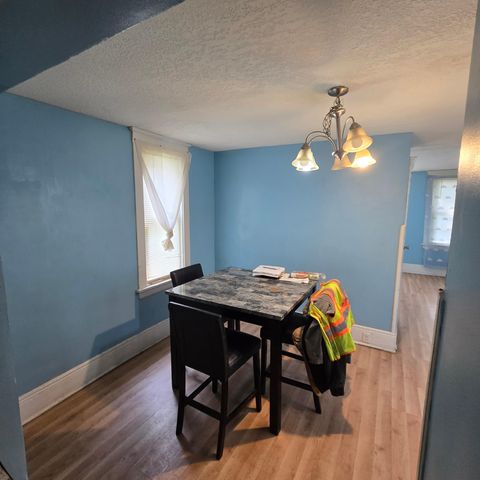 1025 Mclean Avenue, Saint Paul, MN 55106