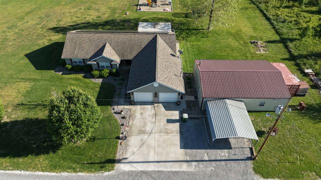 14669 Gossett Road, West Frankfort, IL 62896
