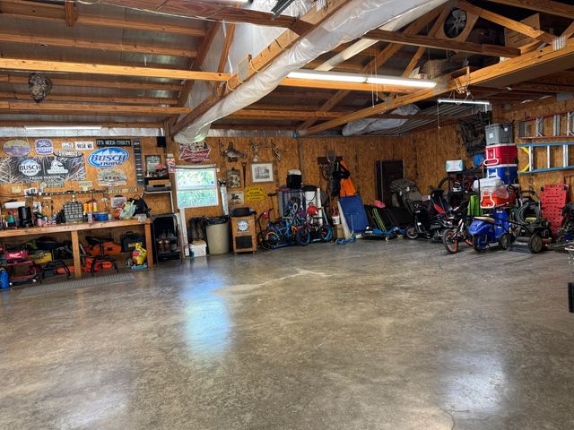 14669 Gossett Road, West Frankfort, IL 62896