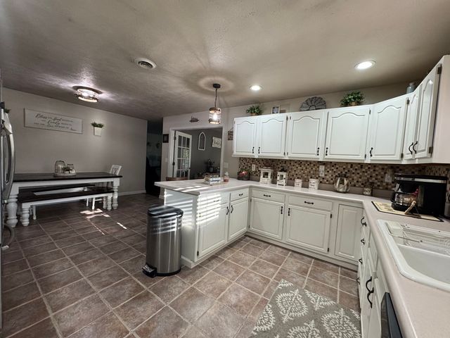 14669 Gossett Road, West Frankfort, IL 62896
