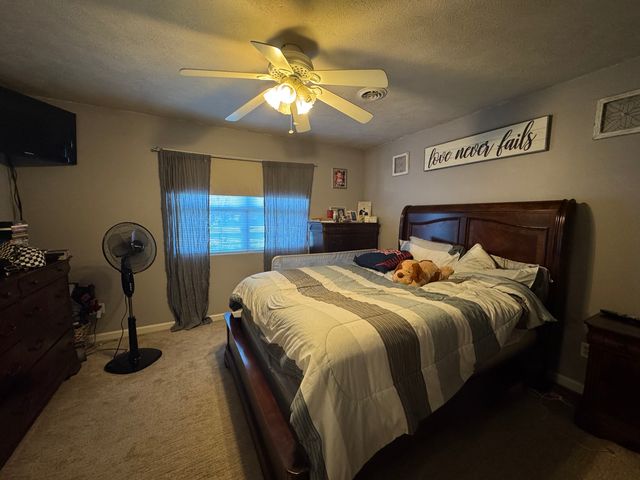 14669 Gossett Road, West Frankfort, IL 62896