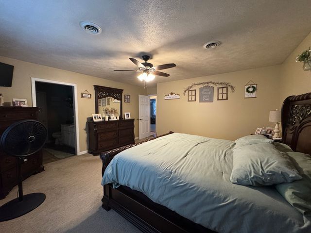 14669 Gossett Road, West Frankfort, IL 62896