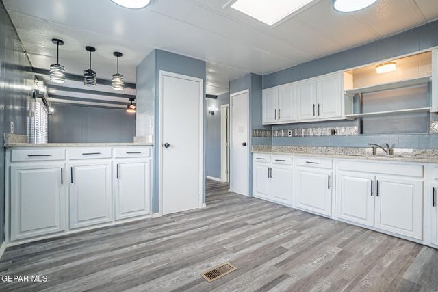 228 TERRITORY Drive, El Paso, TX 79932