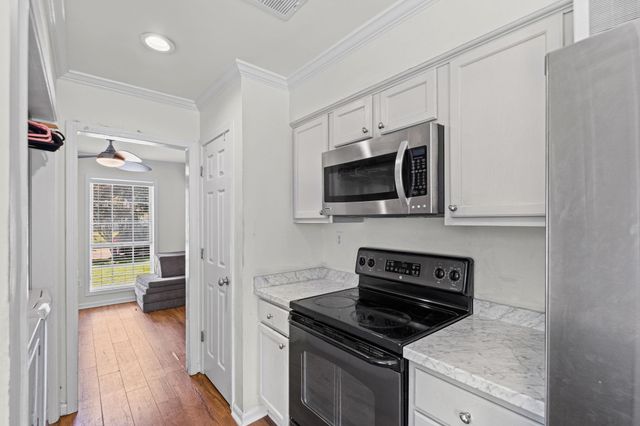 902 QUAIL CHASE LN, Collierville, TN 38017
