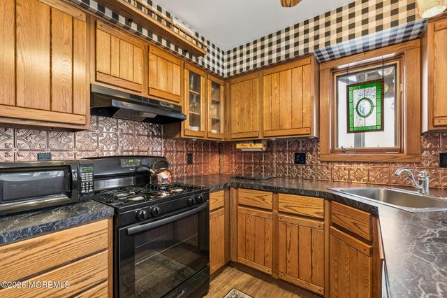 915 Meadow Lark Drive, Lanoka Harbor, NJ 08734