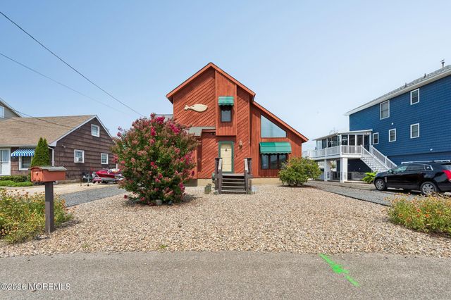 915 Meadow Lark Drive, Lanoka Harbor, NJ 08734