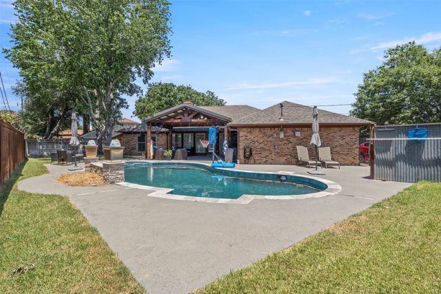 4812 Arabian Court, Arlington, TX 76017