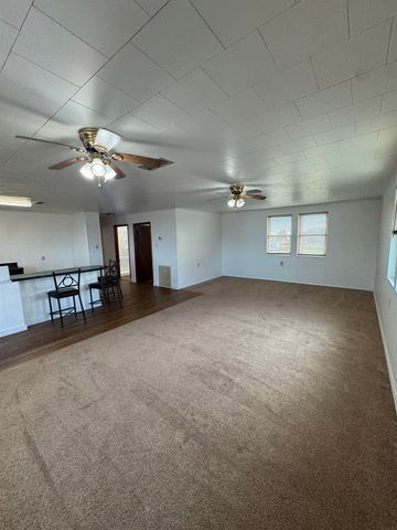 126 East Central Avenue, Grand Isle, LA 70358