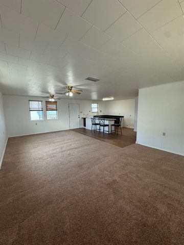 126 East Central Avenue, Grand Isle, LA 70358