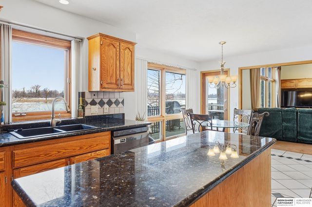 111 Shoreline Drive, Carter Lake, IA 51510