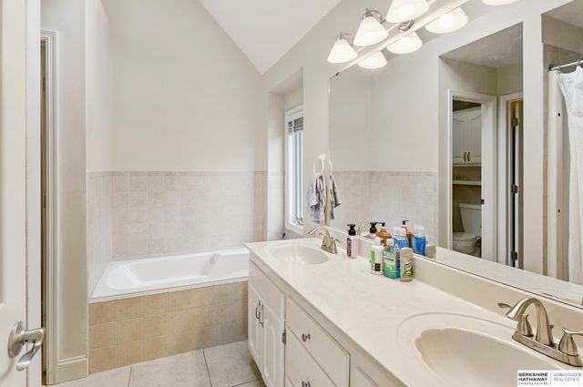 111 Shoreline Drive, Carter Lake, IA 51510