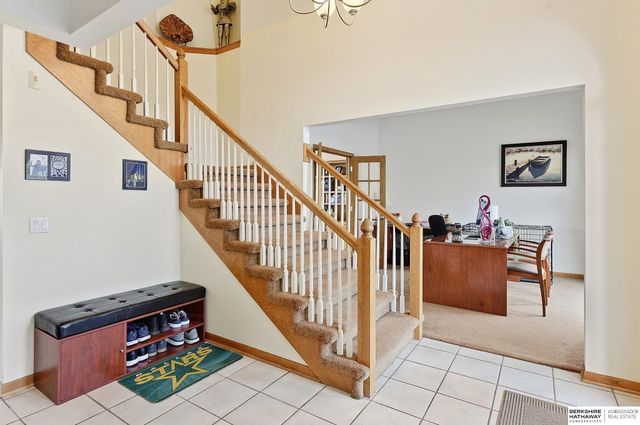 111 Shoreline Drive, Carter Lake, IA 51510