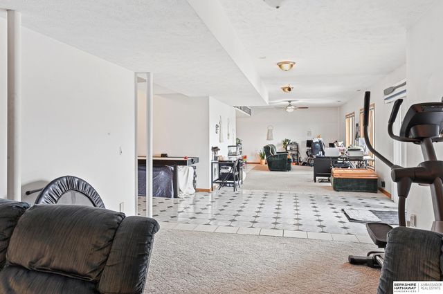 111 Shoreline Drive, Carter Lake, IA 51510