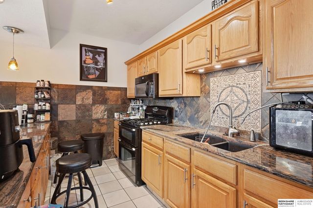 111 Shoreline Drive, Carter Lake, IA 51510