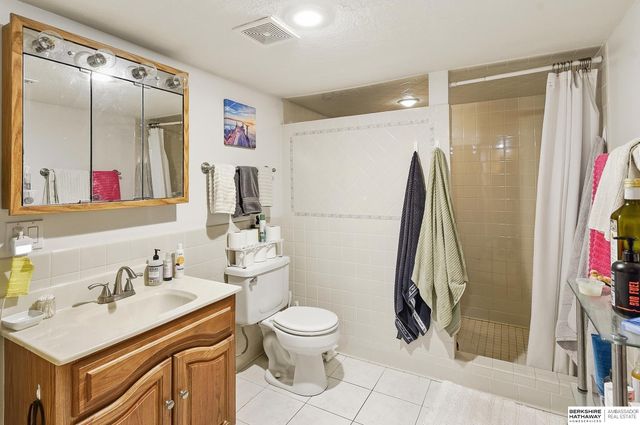 111 Shoreline Drive, Carter Lake, IA 51510