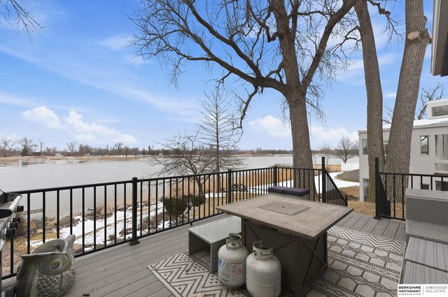 111 Shoreline Drive, Carter Lake, IA 51510