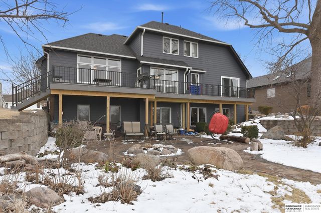 111 Shoreline Drive, Carter Lake, IA 51510