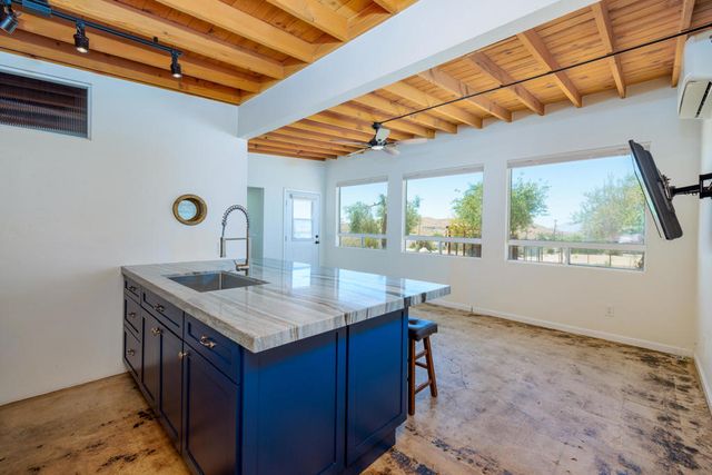 10860 Juniper Avenue, Morongo Valley, CA 92256